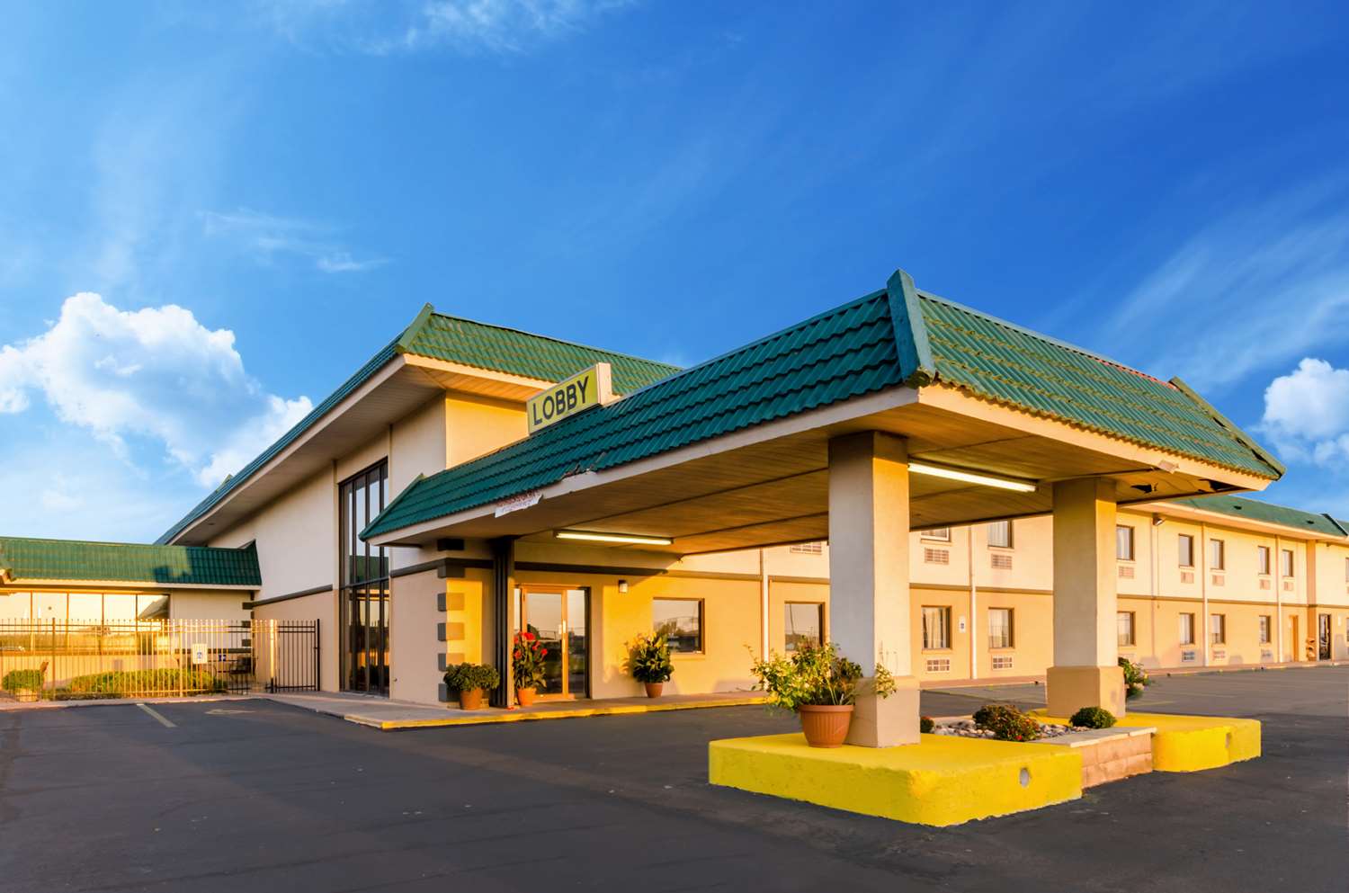 Wyndham Garden Salina Conference Center 2/26