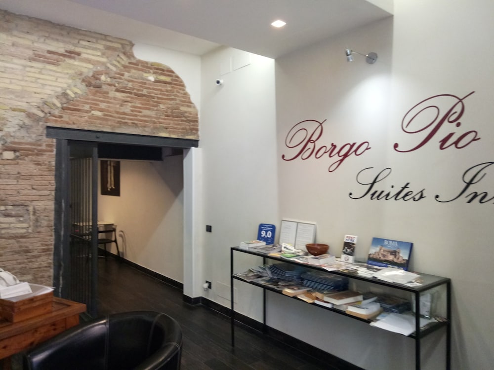 BORGO PIO SUITES INN 7/70