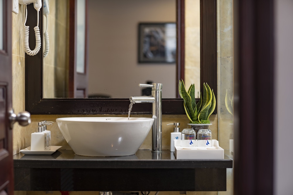 TK123 Hanoi Hotel 88/88