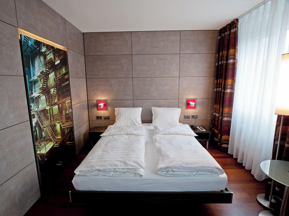 STANDARD, DOUBLE BED