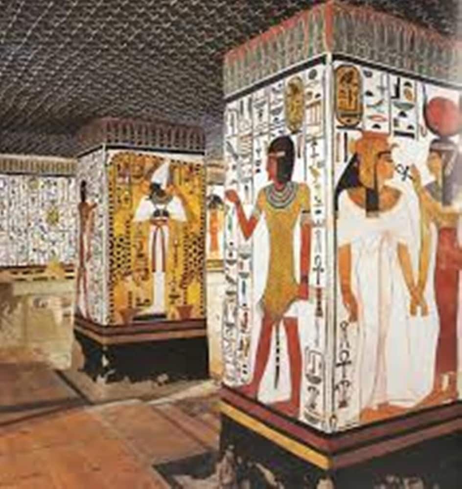 Nile Compound Hotel 7/50