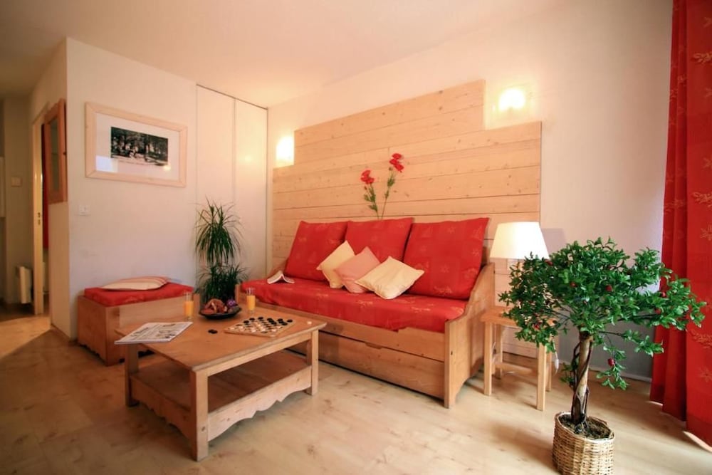 Residence Lagrange Vacances Les Pics D'aran 12/22