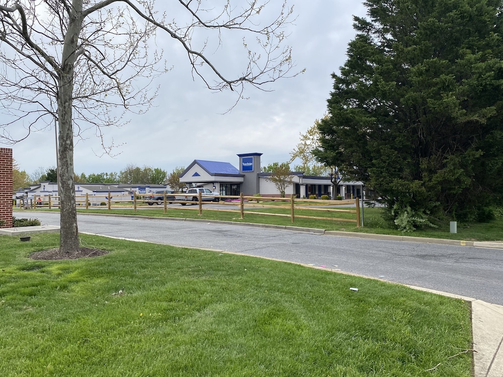 Travelodge by Wyndham Laurel 51/59