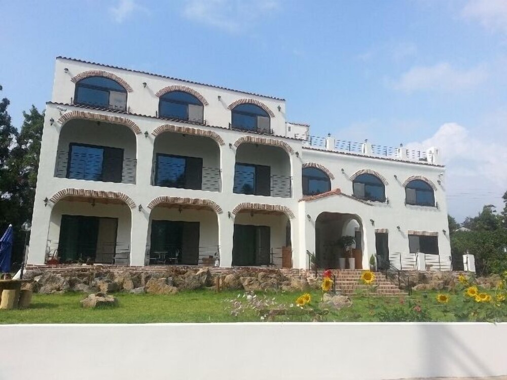 Nomad Pension In Jeju 2/62