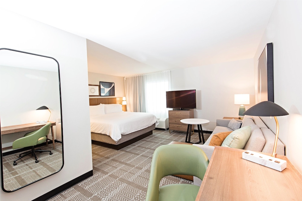 Staybridge Suites Denver North Thornton 36/67