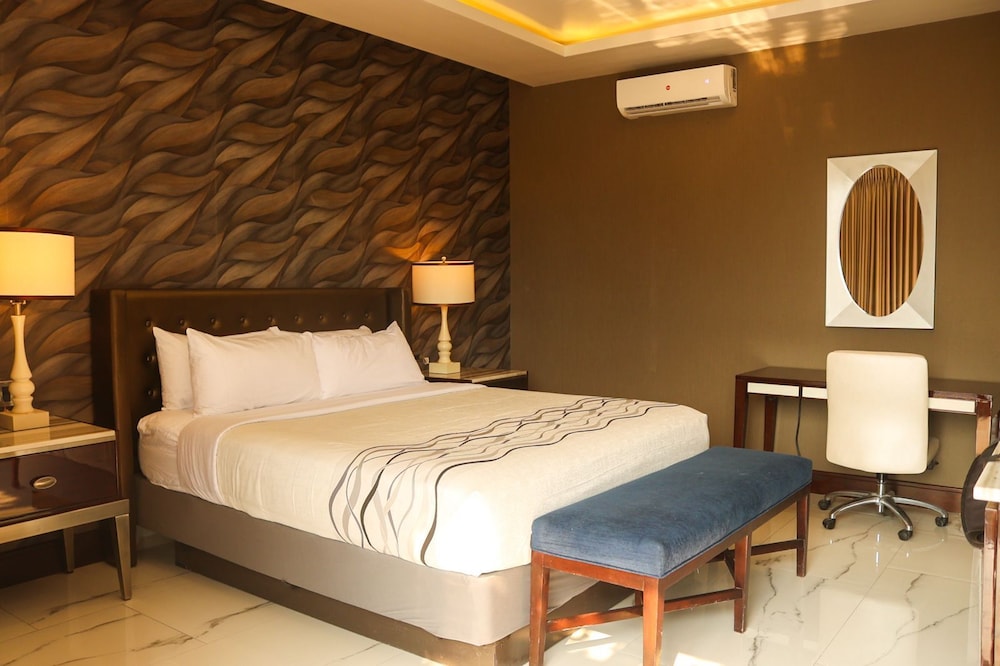 Hotel Grand One Plaza 13/42