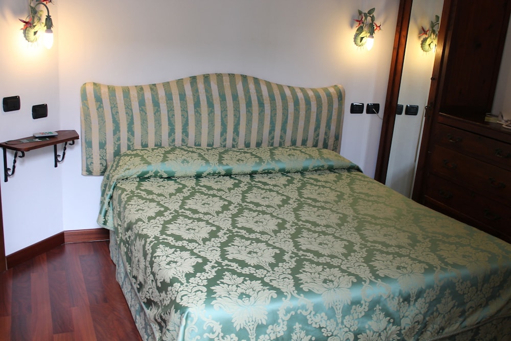 Hotel Centrale 23/50