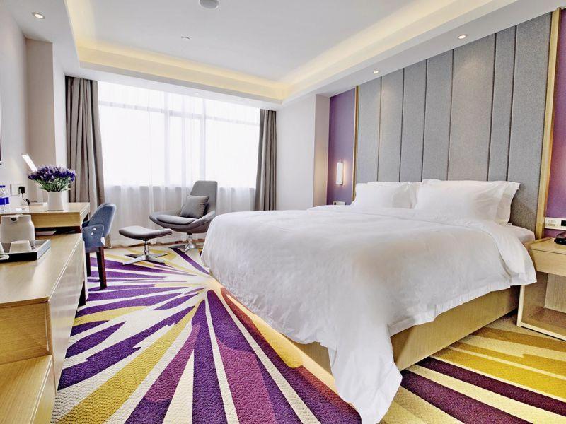 Lavande Hotel (Foshan South Railway Station Bijiang Light Rail Station) 24/43
