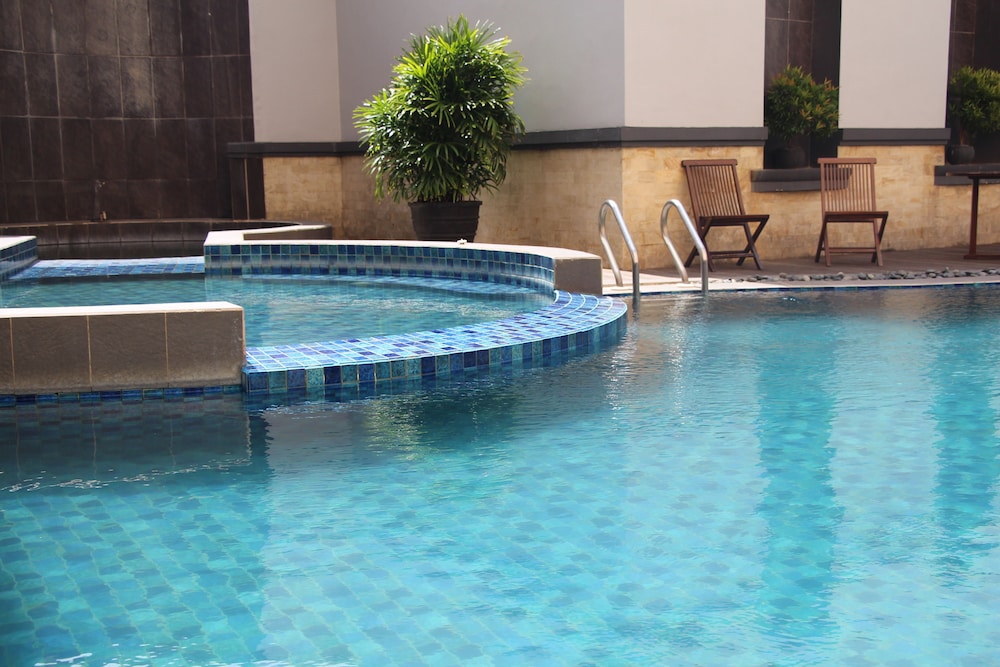 Swiss Belhotel Borneo Samarinda 64/68