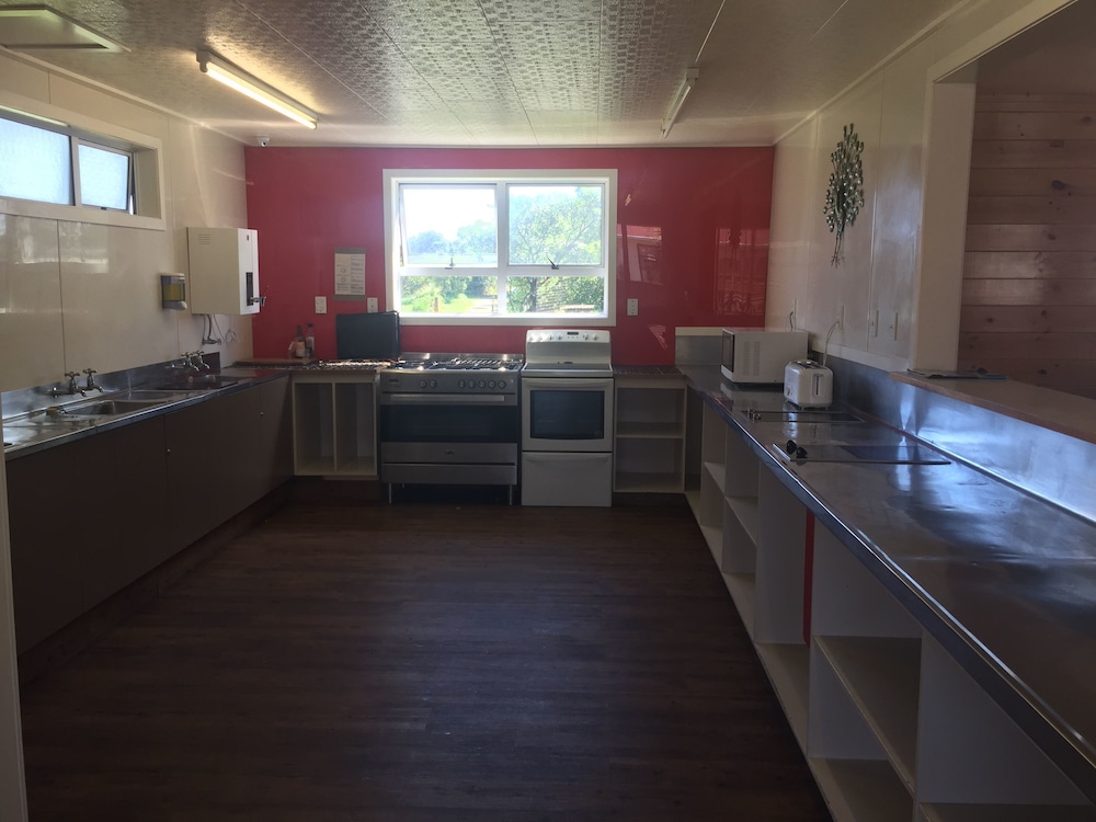 Greymouth Seaside Top 10 Holiday Park 52/71