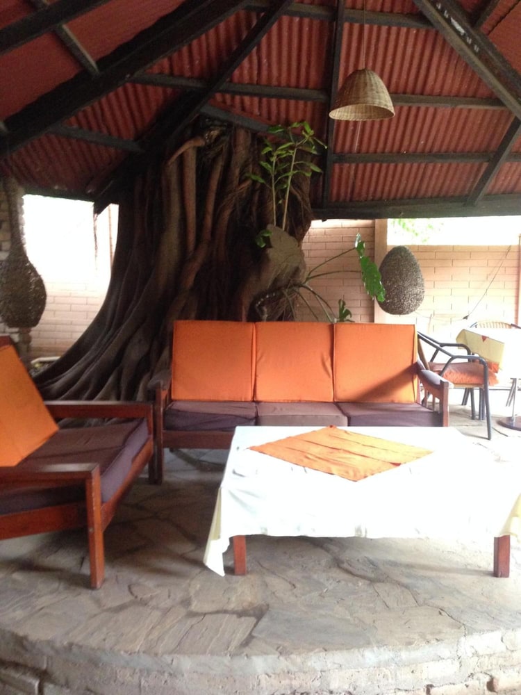 Outpost Lodge 21/40