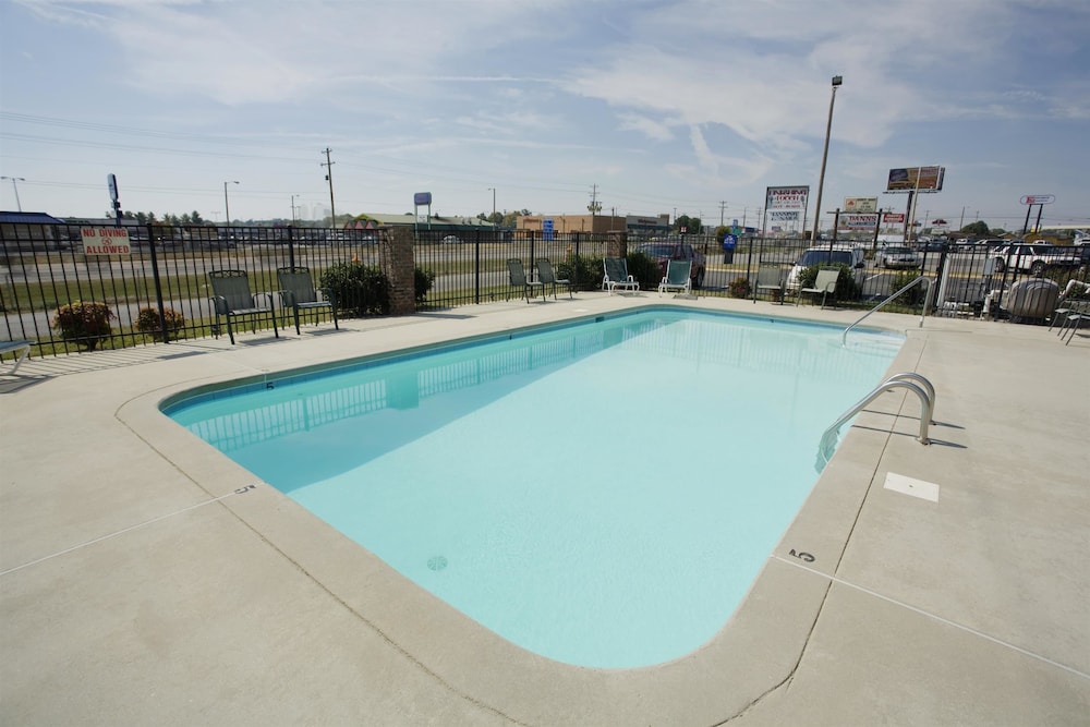 Americas Best Value Inn McMinnville 3/27