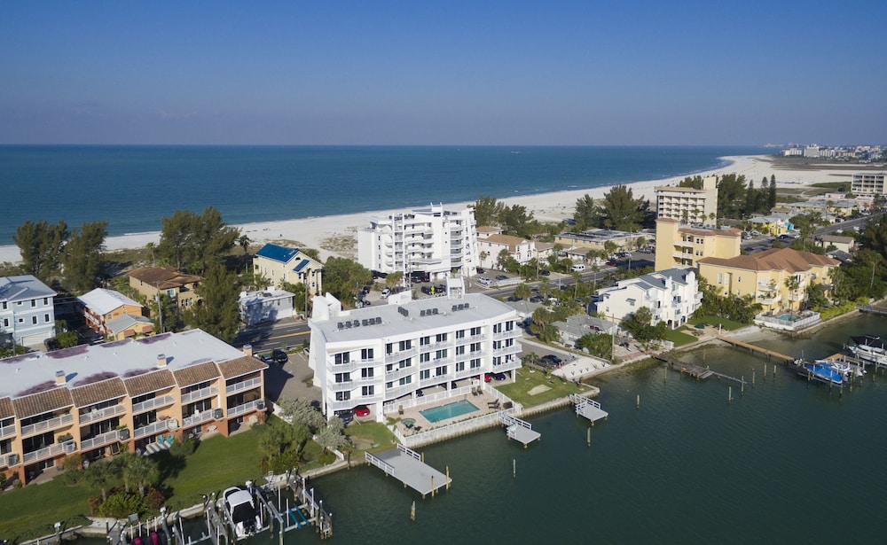 Provident Oceana Beachfront Suites 1/77