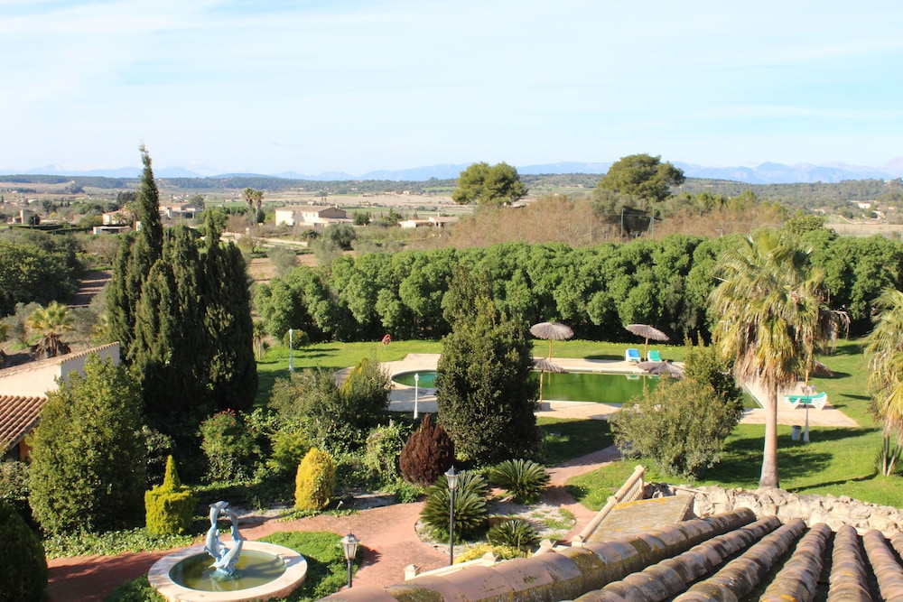 Hotel Rural Son Manera 52/65