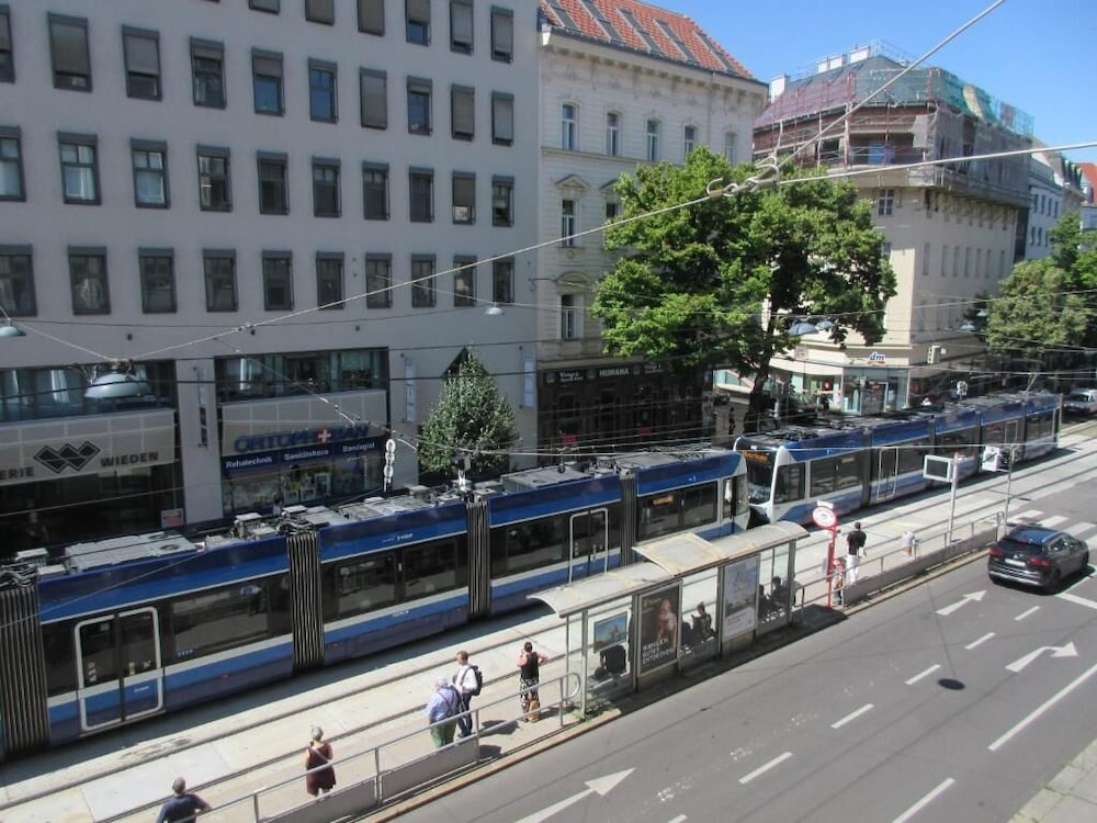 Pension Attache 45/55