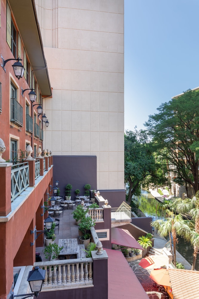 Hotel Valencia Riverwalk 6/63