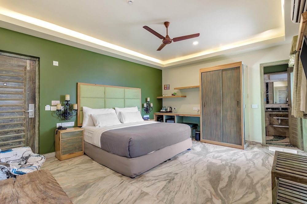 The Baga Beach Resort 18/66