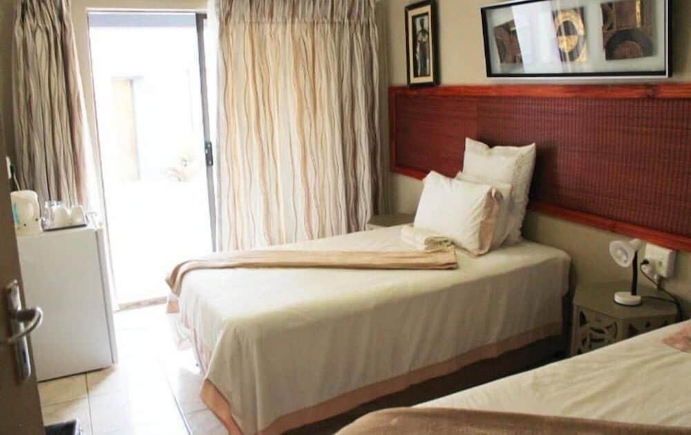 Vicky B Bed and Breakfast 5/30