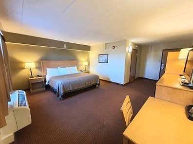 AmericInn by Wyndham Waconia 23/80