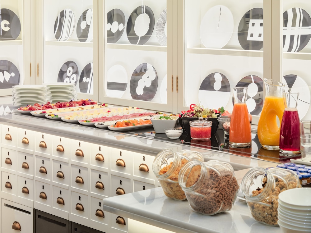 H10 Universitat Hotel 46/47