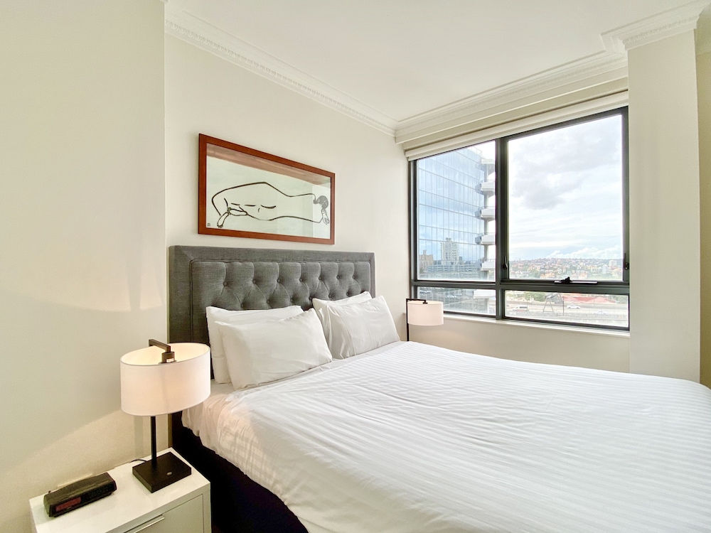 Milson Executive Apartments 24/75