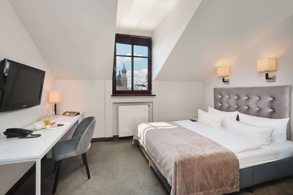 Room, Double Bed