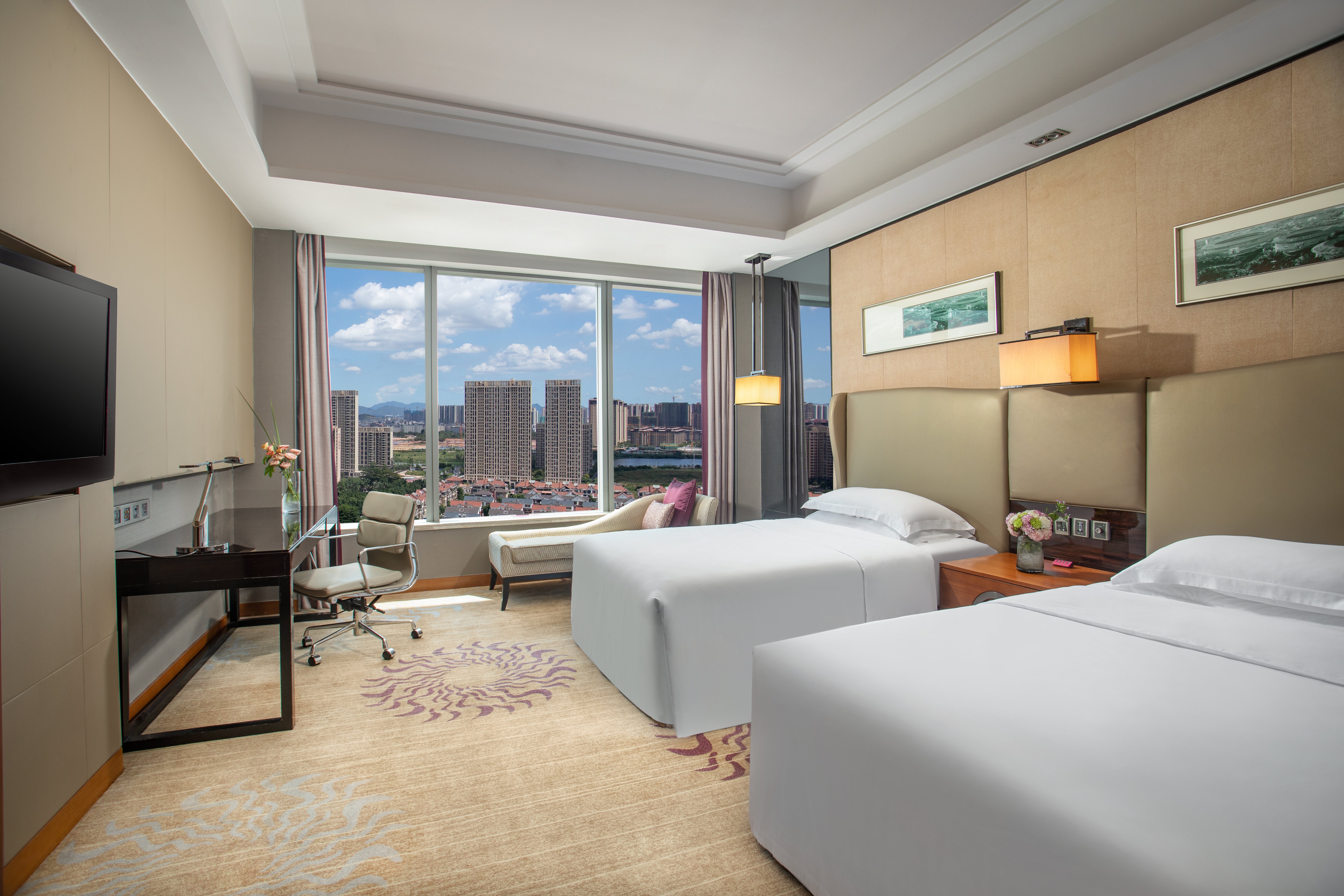 Crowne Plaza Huizhou 12/50