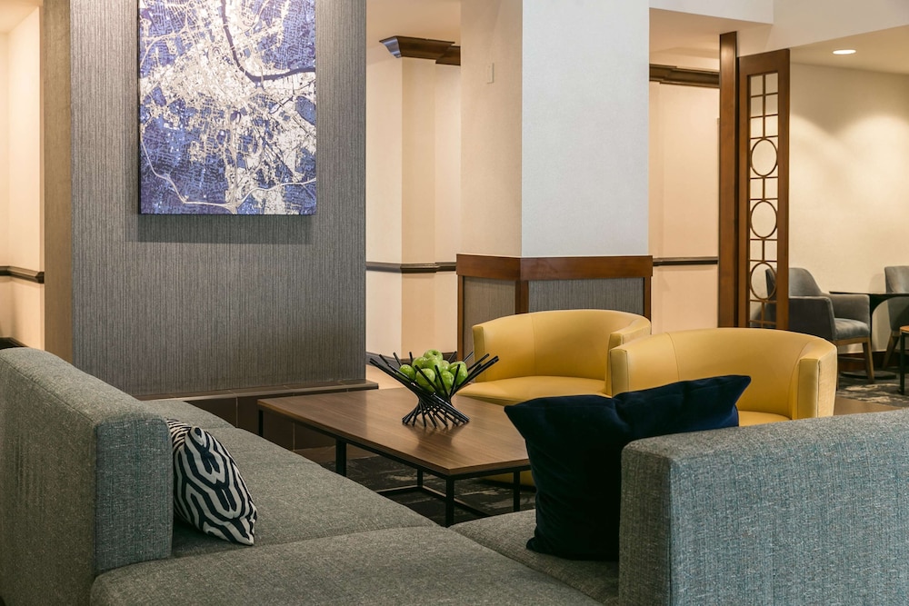 Hyatt Place Nashville/Franklin/Cool Springs 55/77