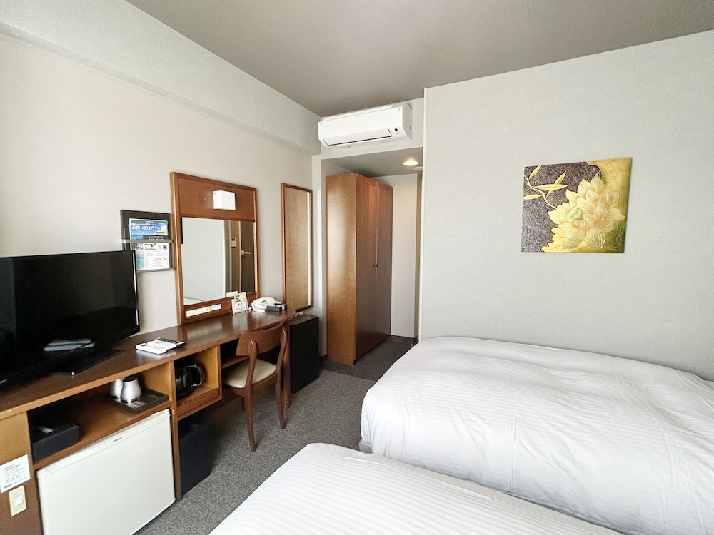 Hotel Route-Inn Iwata Inter 7/63