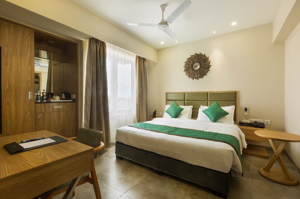 DELUXE, APARTMENT