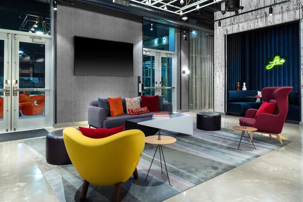 Aloft Dallas Arlington 23/34