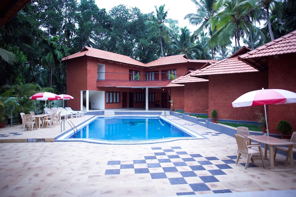 Deshadan Cliff And Beach Resort Varkala 45/50