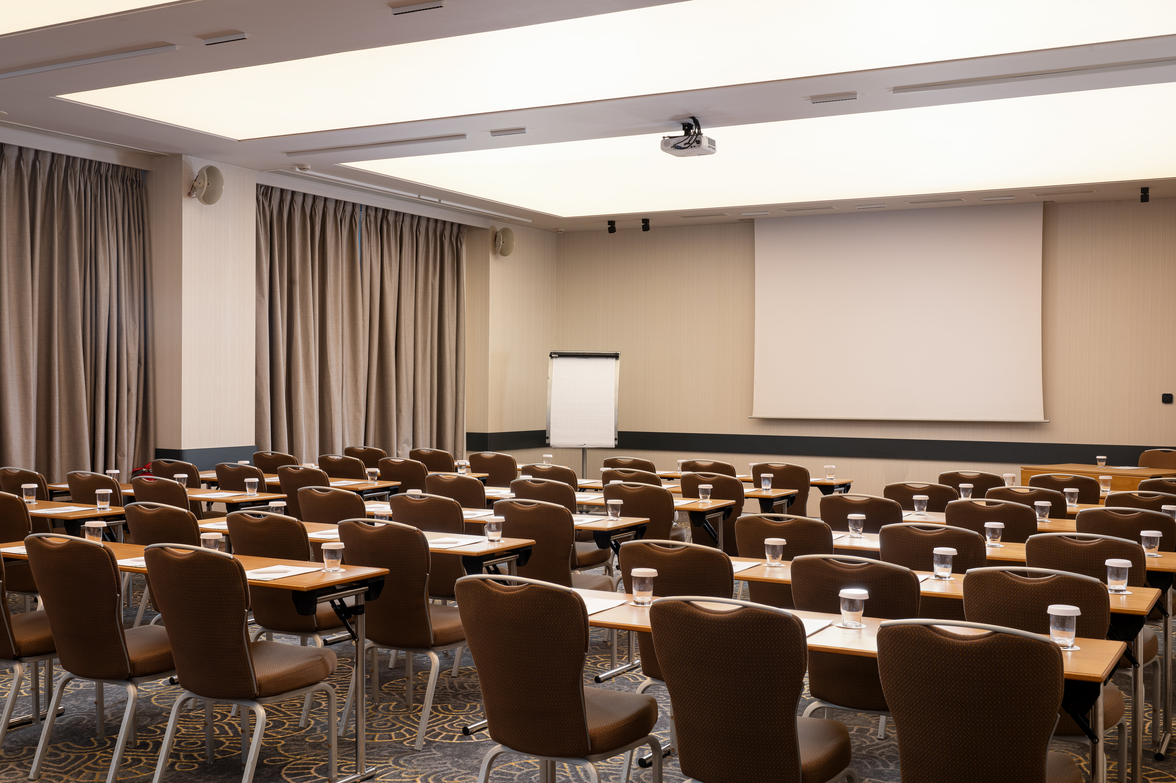 Holiday Inn Athens Airport 49/66