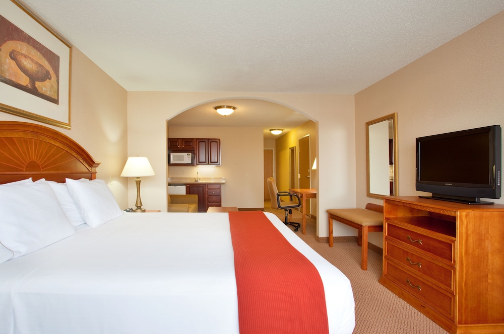Holiday Inn Express Hotel Suites Logansport 30/70