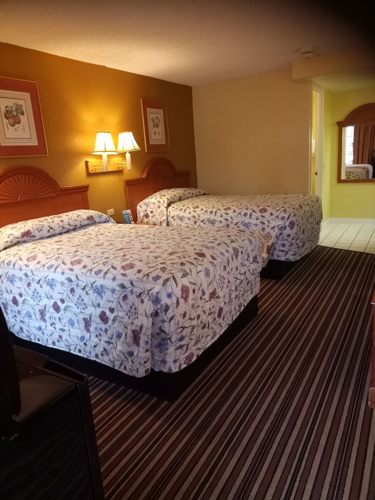 Rodeway Inn Mount Laurel Hwy 73 17/27