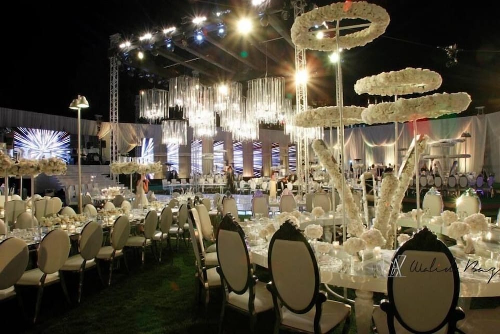 CHTAURA PARK HOTEL 48/50