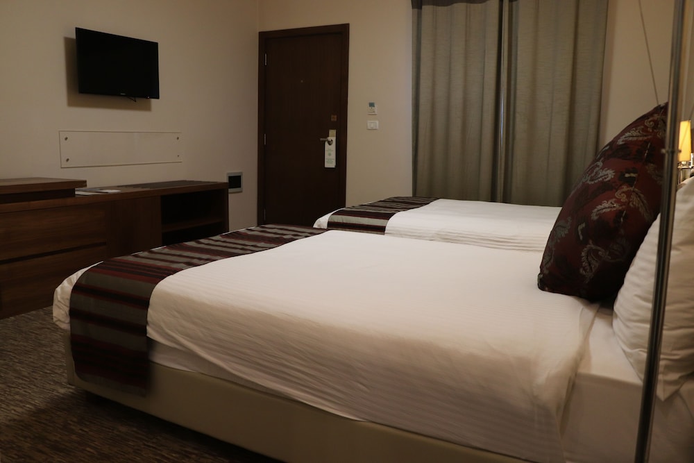 Mamba Point Hotel 9/42