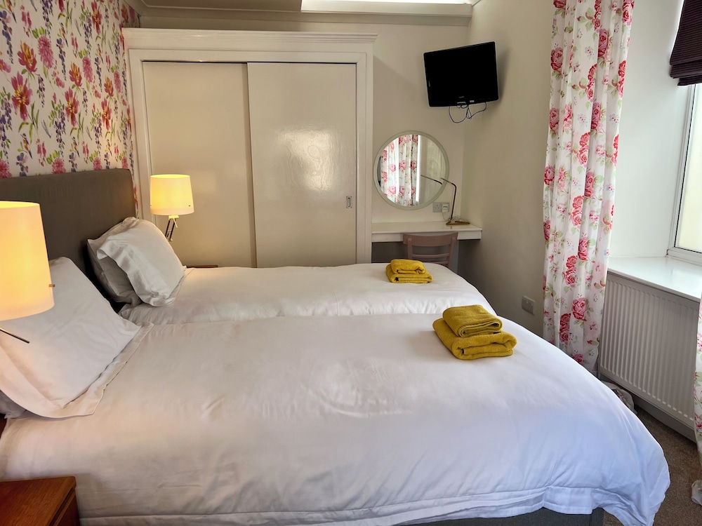 Crieff Armoury Luxury Self Catering Apartment 7/36
