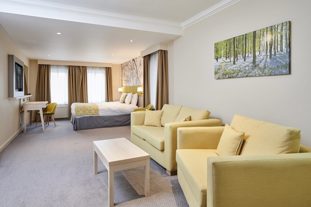 Holiday Inn Corby 51/77