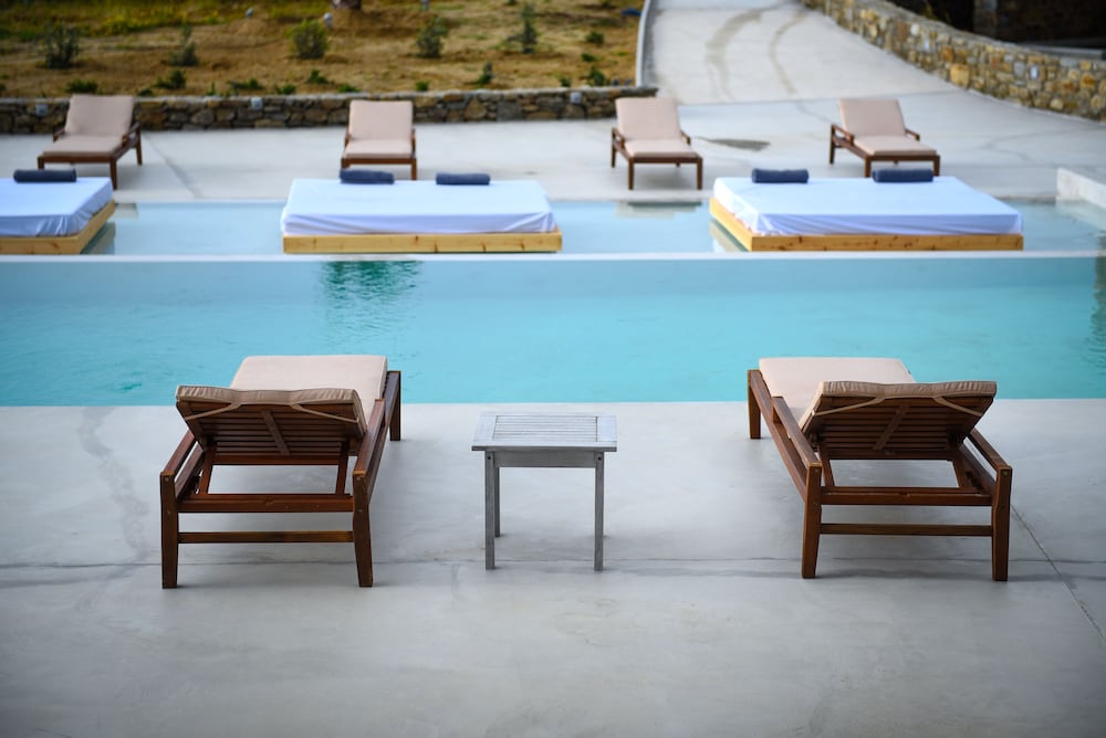 Myconian Crown Suites 42/51