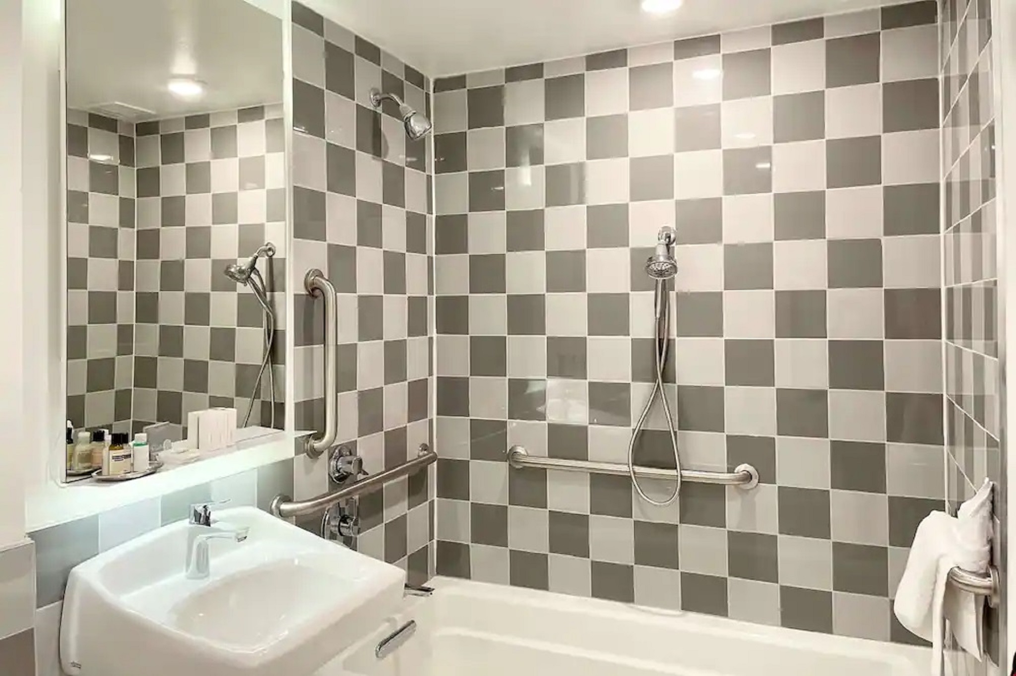 غرفة بسريرين مزدوجين لذوي الإعاقة، Best Western Premier Empire State Hotel 7/8