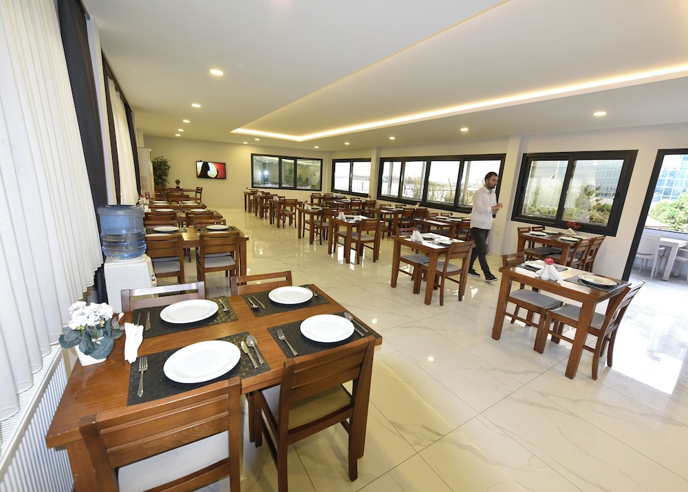 SAHIL BUTIK HOTEL 44/63