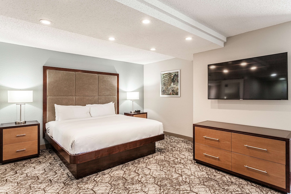 Doubletree Memphis 18/68