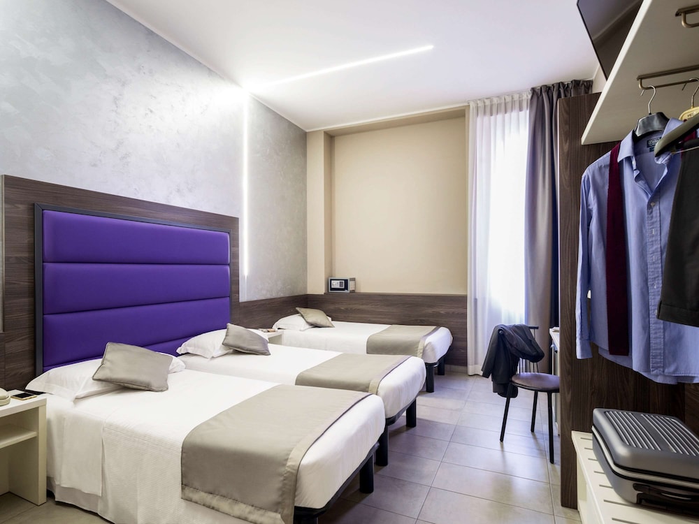 IBIS STYLES MILANO CENTRO 22/48