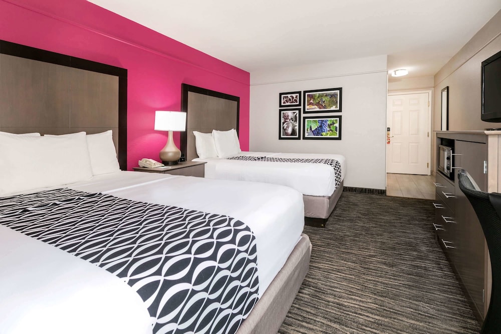 La Quinta Inn & Suites by Wyndham Fredericksburg 17/48