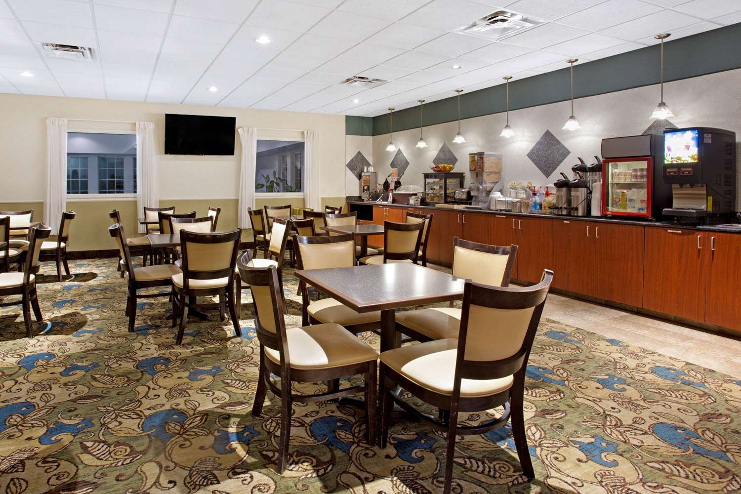 La Quinta Inn Suites By Wyndham Stonington Mystic Area 45/59