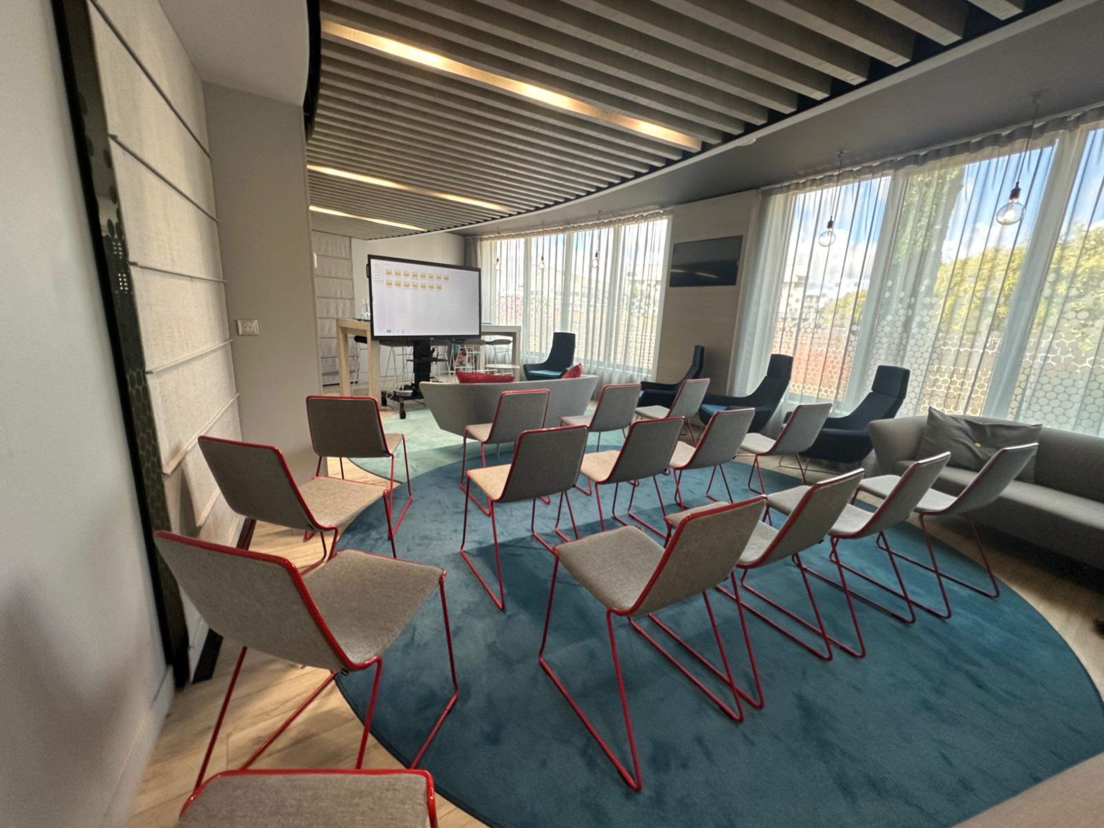 Holiday Inn Express Paris Velizy 63/71