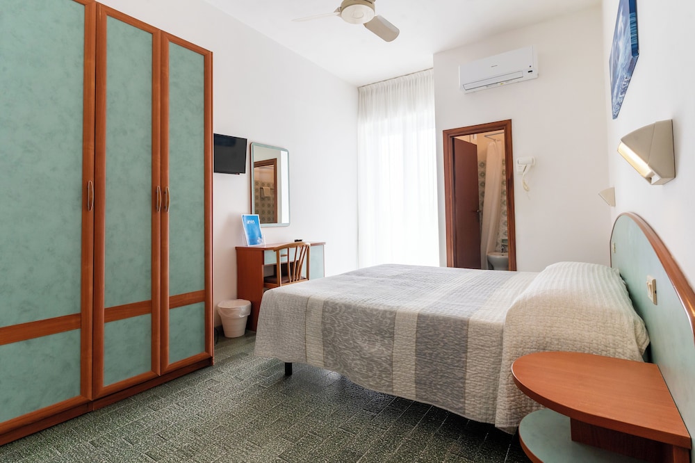 غرفة قياسية بسرير مزدوج أو سريرين منفصلين، Hotel Mara 7/10