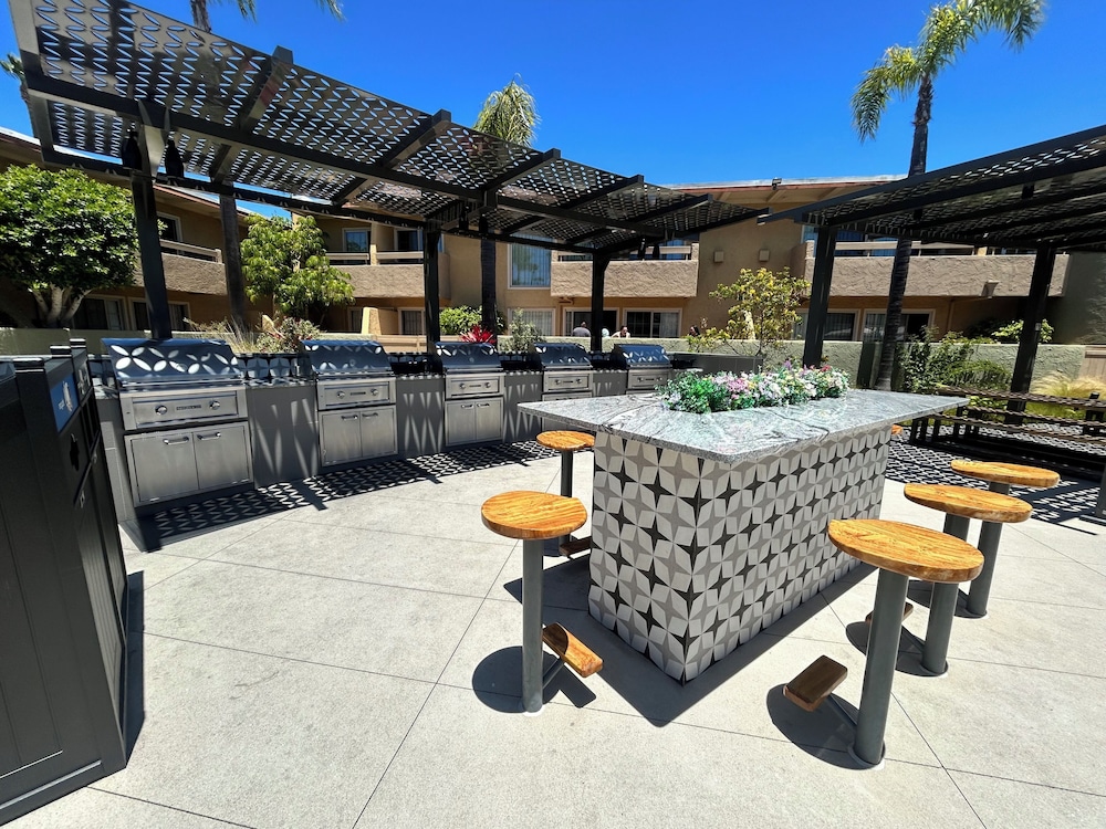 Winners Circle Resort 43/51