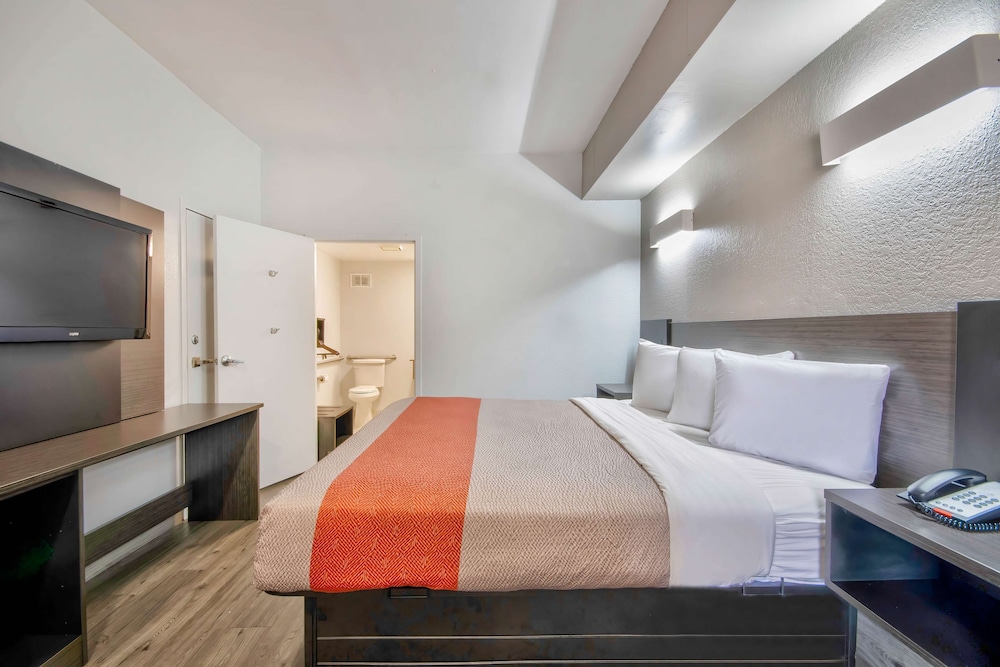 Motel6 Lafayette, LA 32/61